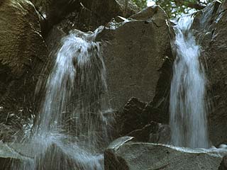 Water with Motion Blur Tutorials for Digital Photograph